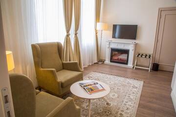 Семейный полулюкс в Отеле Boutique 19 Hotel